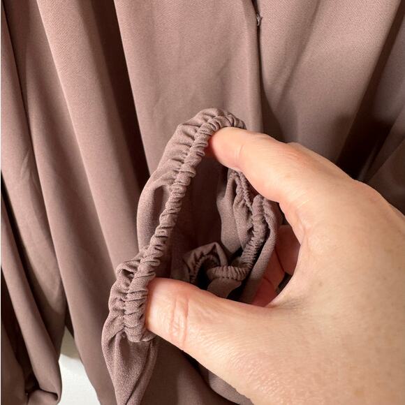 NWOT Torrid Plus 2X Deep Taupe Long Sleeve Georgette Surplice Blouse - Picture 7 of 11